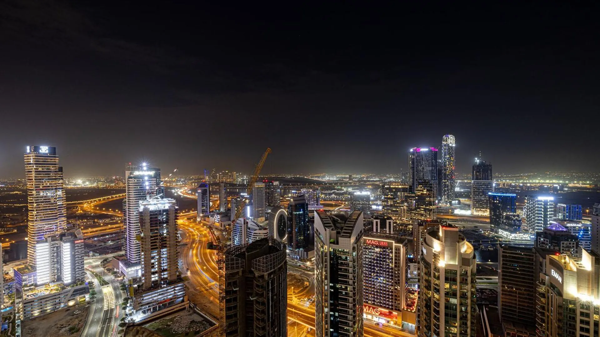 Smartstay At Burj Royale - Unique Downtown Dubai City Views - Brand New Luxury Apartments