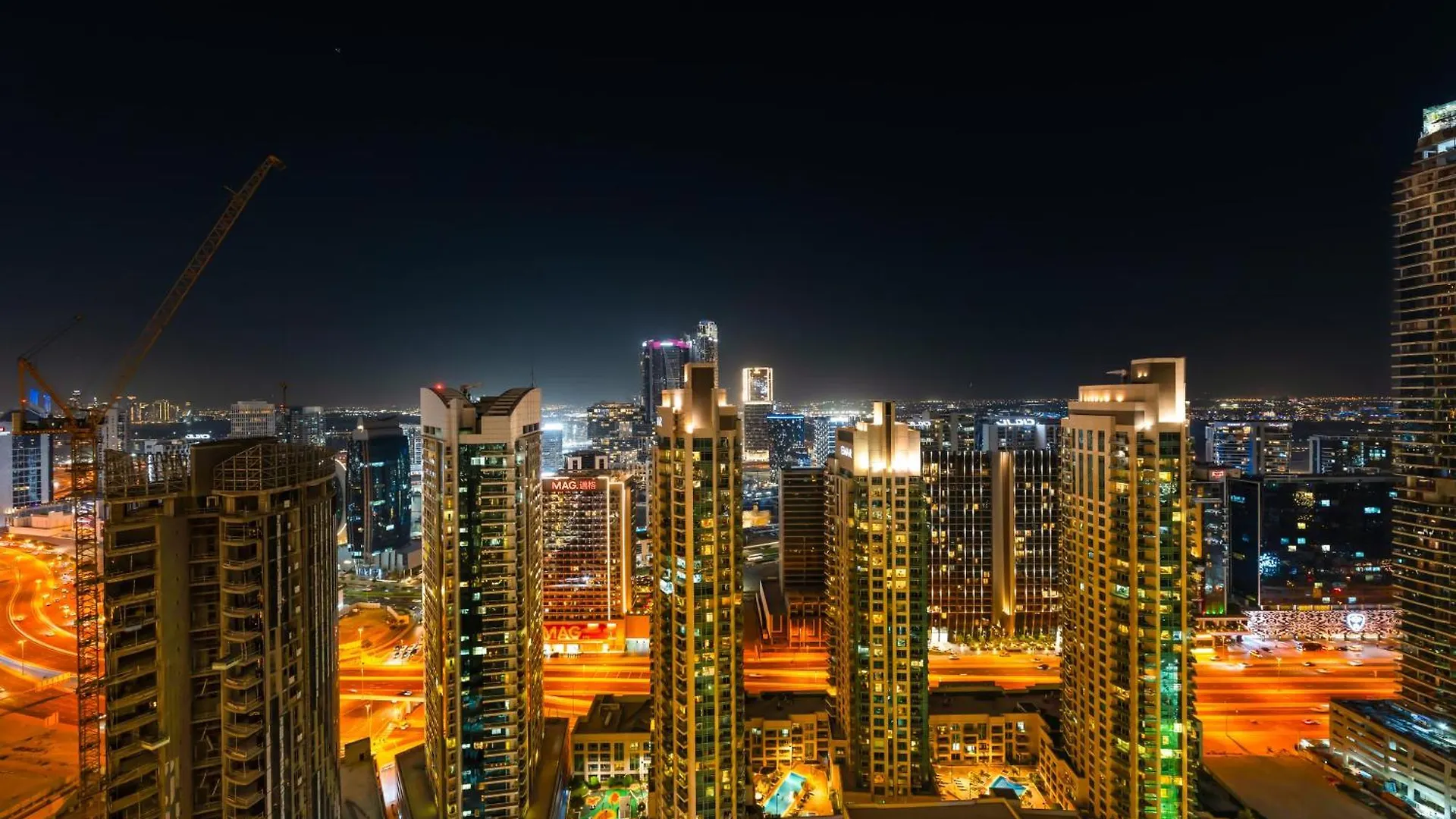 Smartstay At Burj Royale - Unique Downtown Dubai City Views - Brand New Luxury Apartments