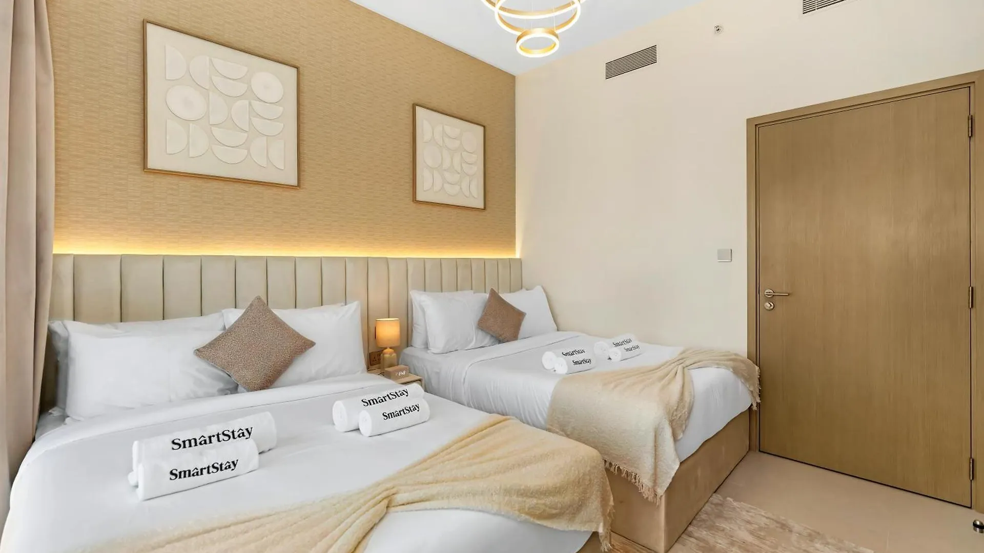 Smartstay At Burj Royale - Unique Downtown Dubai City Views - Brand New Luxury Apartments الإمارات العربية المتحدة